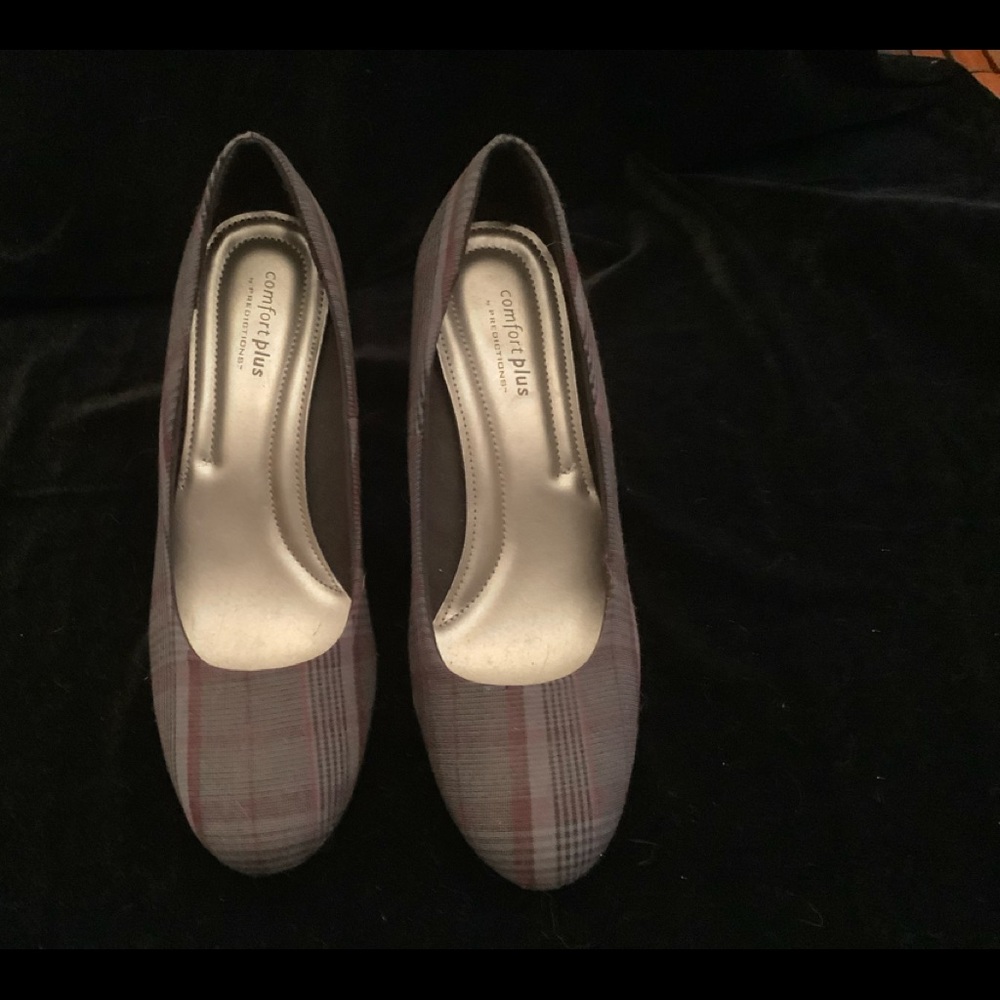 Comfort Plus Grey Plaid Pumps, sz 9